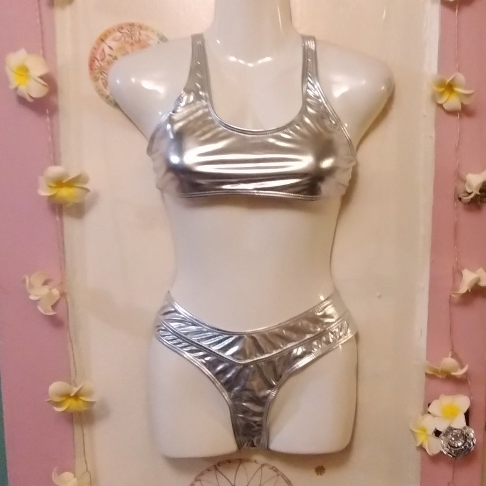 Silver Metallic (S) Two Piece